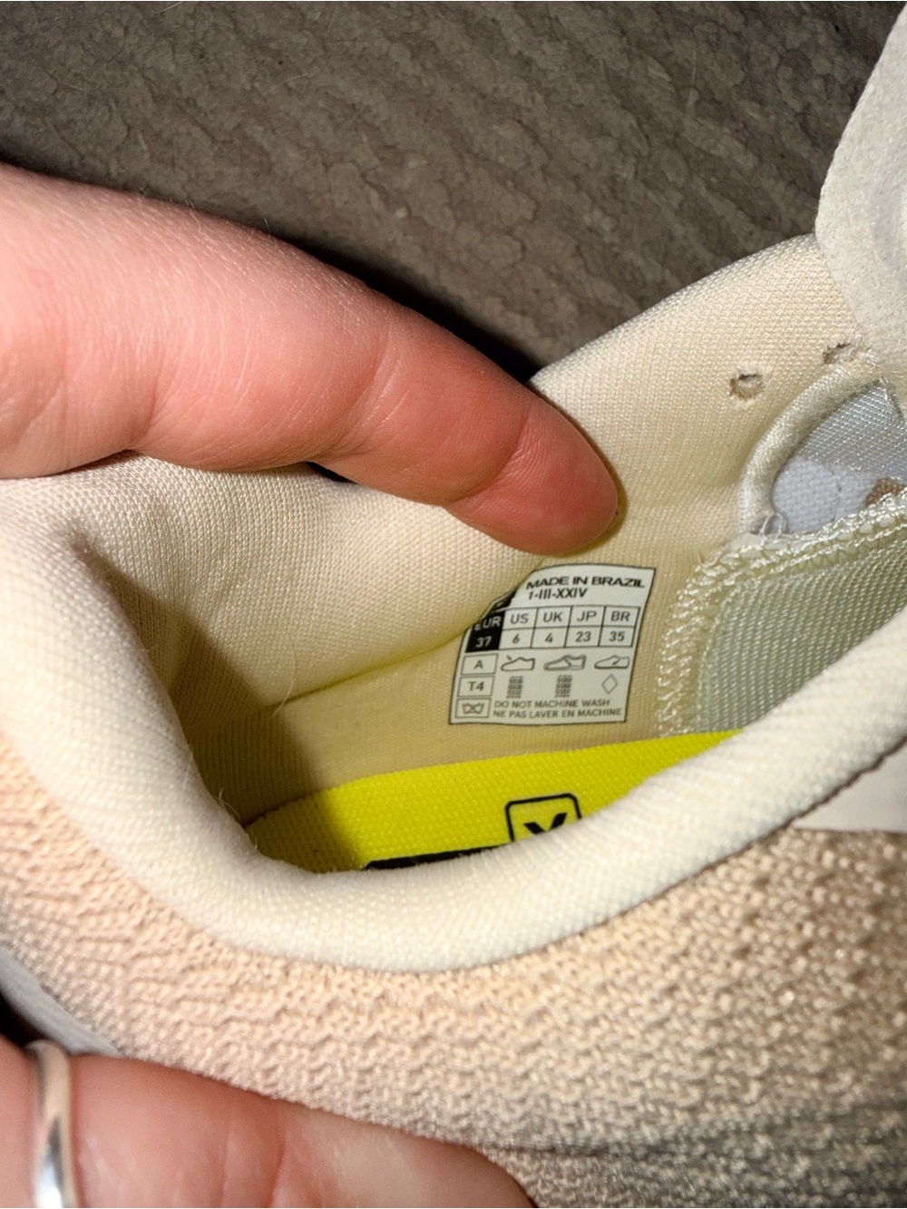 Veja IMPALA ENGINEERED-MESH ALMOND LASSI 37/6 - Picture 2 of 4
